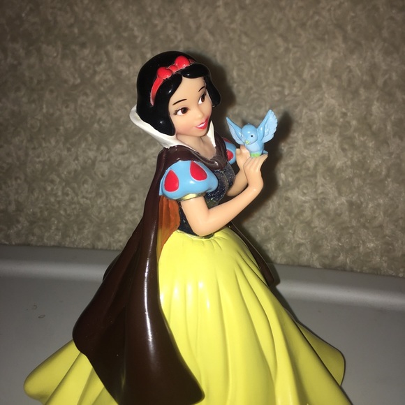 VINTAGE VINYL AUTH DISNEY SNOW WHITE BANK MINT - Picture 2 of 16